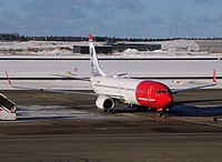 hel/low/EI-FJI - B737-8JP Norwegian - HEL 25-02-2017.jpg