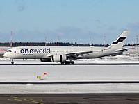 hel/low/OH-LWB - A350-941 Finnair (One World) - HEL 25-02-2017.jpg