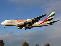 lhr/low/A6-EOV - A380-861 Emirates - LHR 18-10-2019.jpg