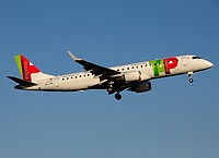 lis/low/CS-TPQ - Embraer190 TAP - LIS 22-06-2016.jpg