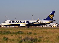lis/low/EI-FIV - B737-8AS Ryanair - LIS 22-06-2016.jpg