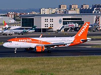 lis/low/G-EZOL - A320-214 EasyJet - LIS 21-06-2016.jpg