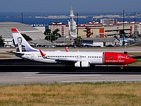 lis/low/LN-NGO - B737-8JP Norwegian - LIS 22-06-2016.jpg