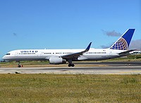 lis/low/N33132 - B757-224 United - LIS 15-06-2018.jpg