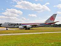 lux/low/LX-UCV - B747-400F Cargolux - LUX 16-07-09.jpg