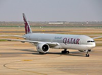 pvg/low/A7-BAQ - B777-3DZ Qatar Airways - PVG 03-04-2018.jpg