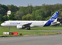 tls/low/F-WWBA - A320 Airbus Industries - TLS 29-04-2010b.jpg