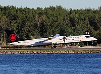 ytz/low/C-GGMZ - Dash8-400 Air Canada Express - YTZ 06-07-2018c.jpg