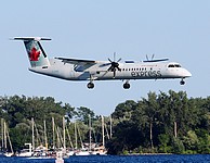 ytz/low/C-GGND - Dash8-400 Air Canada Express - YTZ 06-07-2018.jpg