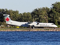ytz/low/C-GGND - Dash8-400 Air Canada Express - YTZ 06-07-2018b.jpg