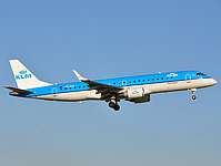 ams/low/PH-EZA - Embraer190 KLM - AMS 23-06-09.jpg