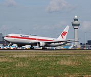 ams/low/PH-MCL - B767-200 Martinair - AMS 10-03-07.jpg