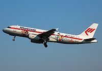 ams/low/PH_MPE - A320 Martinair ( pub Jetix ) - AMS 12-08-07.jpg