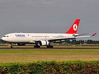 ams/low/TC-JND - A330-200 Turkish - AMS 18-08-09.jpg