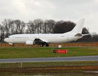 crl/low/YR-BAD - B737-4C9 Blue Air - CRL 19-01-2007.jpg