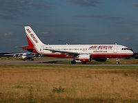 fra/low/D-ABDD - A320 Air Berlin - FRA 07-07-07.jpg