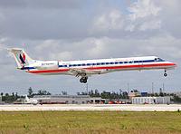 mia/low/N656AE - Embraer145 American Eagle - MIA 16-05-09.jpg