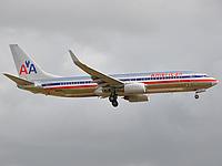 mia/low/N910AN - B737-800 American - MIA 15-05-09.jpg