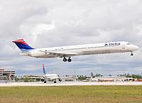 mia/low/N965DL - MD80 Delta - MIA 18-05-09.jpg