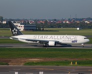 waw/low/SP-LPE - B767-341ER Star Alliance ( Lot ) - WAW 20-09-07b.jpg